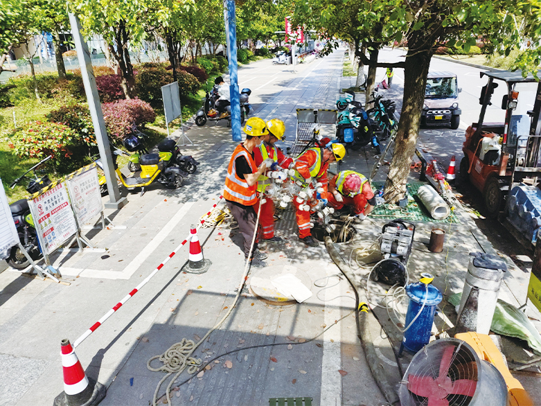  沐川UV-CIPP紫外光固化修复